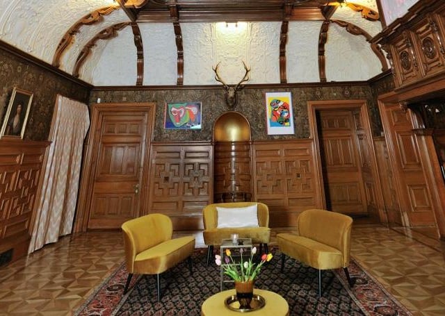 Grand hall.