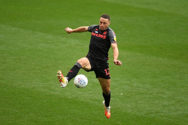Stoke City are believed to be looking at bringing in free agent defender James Chester, who played half of the season with the Potters before being released by Aston Villa. (Stoke Sentinel)