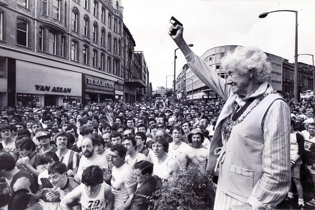 On your marks!  The annual Star Walk sets off down Sheffield High Street in 1981