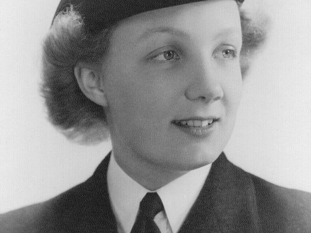 World War 2 veteran Margaret Runcie from Haddington who was a radar technician for the Wrens in the north of Scotland during the war.
