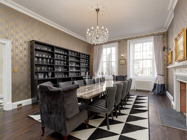 Dining room.
