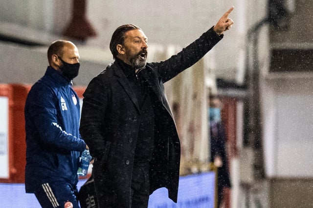 Derek McInnes faces an injury sweat over key first-team players ahead of Sunday’s clash with Celtic. Both Jonny Hayes and Ryan Edmondson went off injured in the win over Hamilton, while Ash Taylor and Ross McCrorie have knocks. Hayes is said to be most at risk. (Scottish Sun)