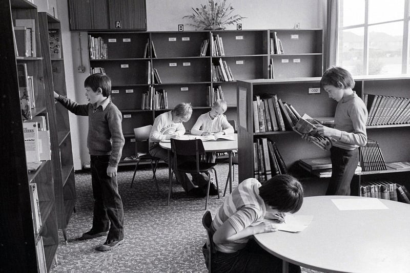 Greenwood School's new Library from 1981