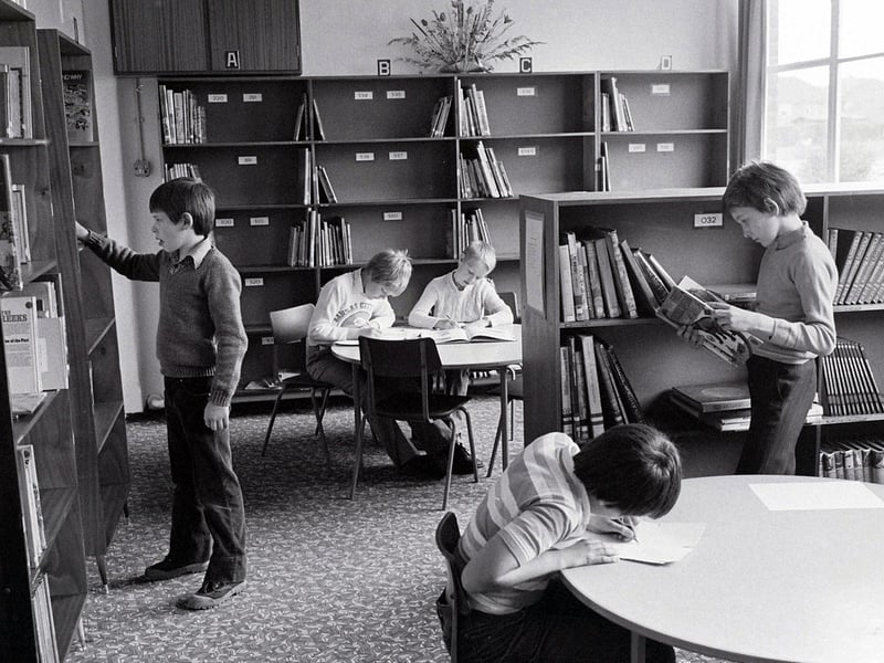 Greenwood School's new Library from 1981