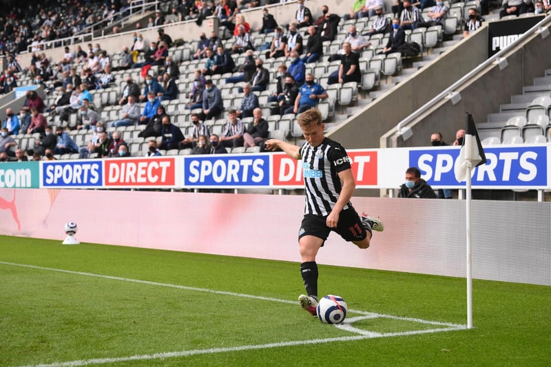 Newcastle United midfielder Matt Ritchie has been linked with a move to his former club Bournemouth, with reports suggesting he's keen to go back due to family reasons. He won the Championship with the Cherries back in 2015. (Mirror)