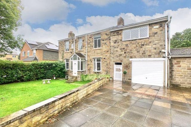 Located on Garfit Hill, Birstall, Batley, WF17, this five bedroom detached cottage is situated on a quiet lane, and benefits from double glazing, gas central heating and a neutral colour scheme. Property agent: Pam Hirst Property Experts. bit.ly/3j90RLb