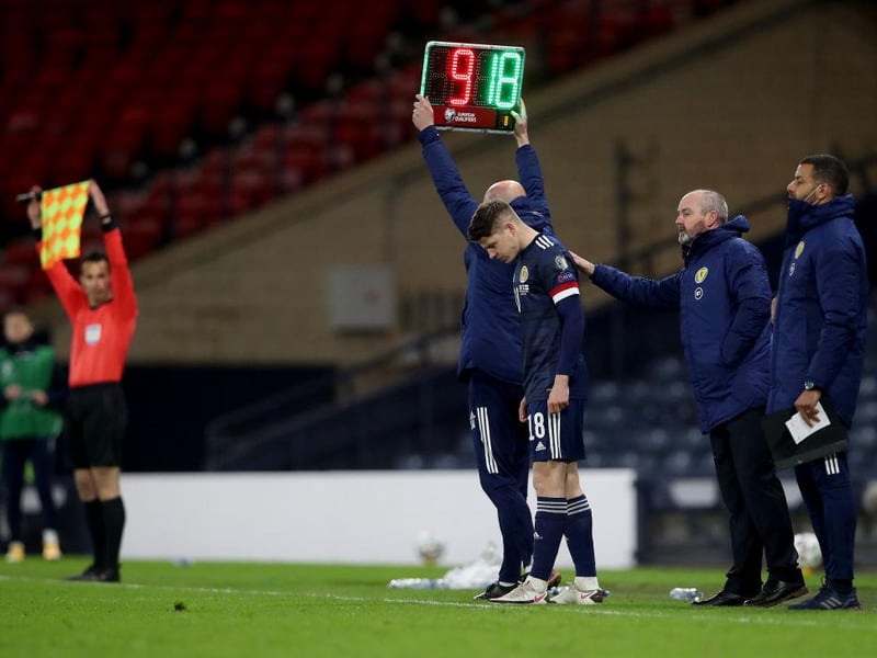 Good movement after making debut, replacing Dykes. Booked late.