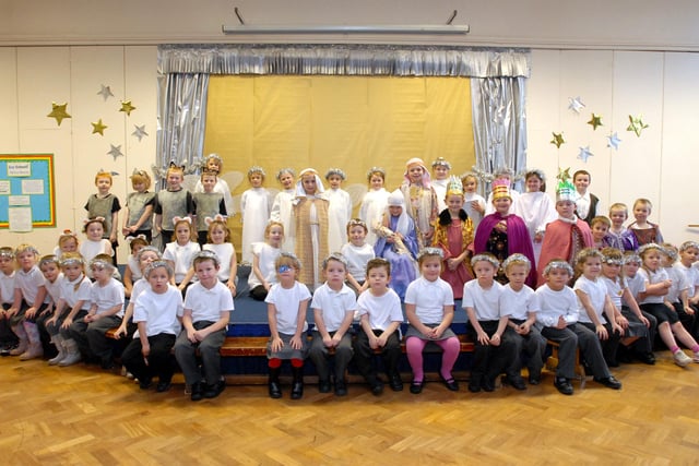 Shepherd's Delight was the Nativity at Hedworthfield Primary School in 2006. Is your child among the huge cast?