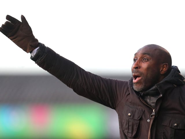 Average career win record: 22.6%. Best record: 26.7% (Macclesfield Town). Worst record: 17.4% (Southend United)