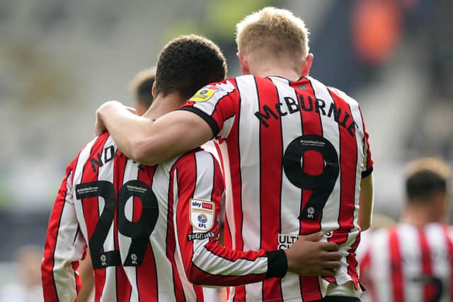 Sheffield United striker Oli McBurnie says Ndiaye 'makes him look good': Andrew Yates / Sportimage