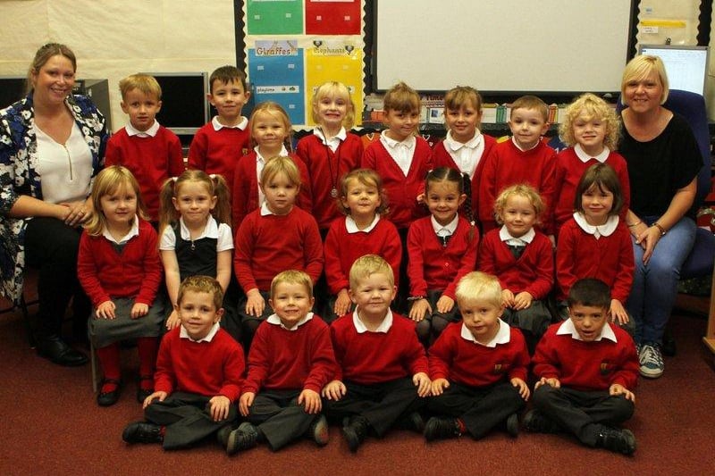 Reception class 1 in 2015 with teacher Rebecca Coles and teaching assistant Marie Pendleton.