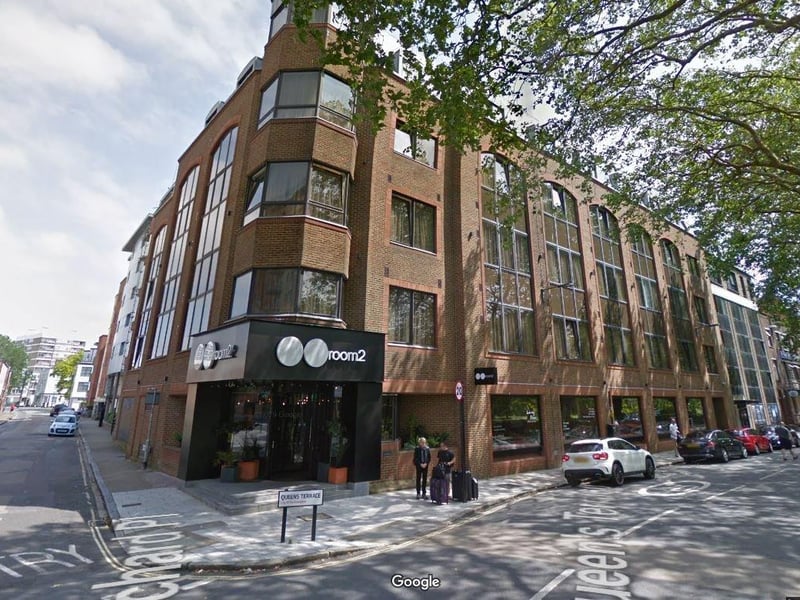 A rating of 4.5 has been gained by this hotel after more than 400 reviews