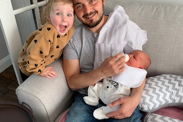 Ellis Giamblanco, born on 18 May 2020, with dad Dean and big sister Reese