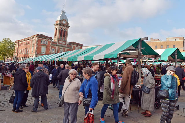 A busy Chesterfield market