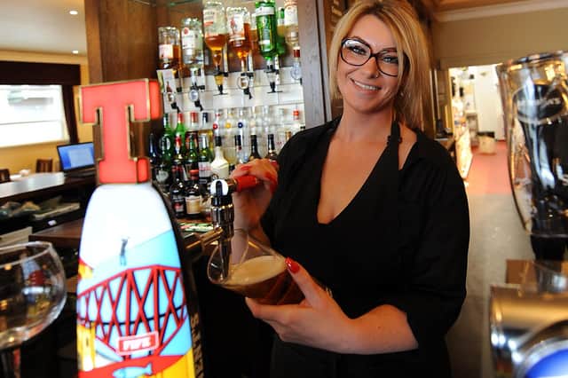 First pint of 2021 poured at the Novar Bar by Karli
(Pic: Fife Photo Agency)