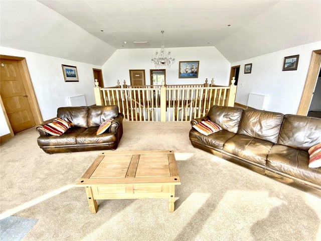 Galleried landing.