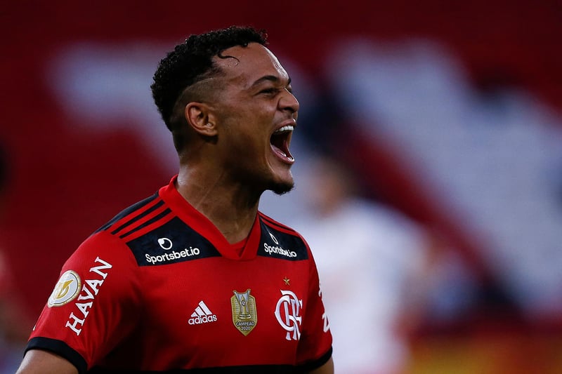 Fulham are closing in on a move to sign Flamengo forward Rodrigo Muniz, with a fee in the region of £8m said to have been agreed. Some reports have suggested that a delay in documents being exchanged could see Middlesbrough hijack the move. (Football Insider)