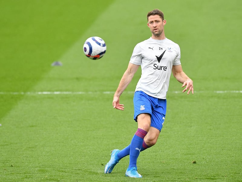 Leicester City have been named the surprise favourites to sign free agent defender Gary Cahill, ahead of Bournemouth and Rangers. The Foxes are in need of cover at the back, after defender Wesley Fofana broke his leg in a pre-season friendly. (SkyBet)