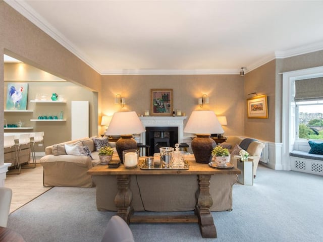 Drawing room.