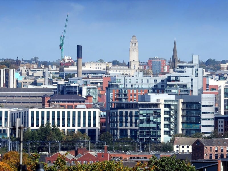 Leeds comes in at number 4/5, sharing 4.33 points with Belfast.
Cost of living: 4/5
Nights out: 4/5
Transport: 4/5
Eating out: 4/5
Shopping: 4/5