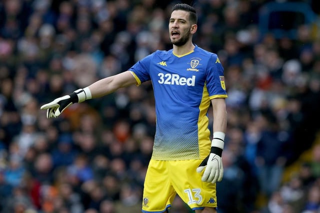 Casilla returned to Leeds’ matchday squad following an eight-match ban but BBC pundit Noel Whelan was delighted to see Illan Meslier retain his place. According to Whelan, the Spaniard is not good enough for the Premier League and there are “question marks about his ability”.