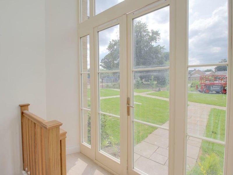 The feature entrance to the property. Certainly more elegant than most flats you come across.