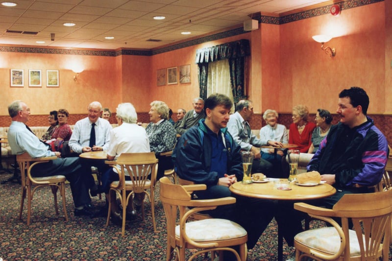 Who remembers the Crowtree Leisure Centre bar? Here it is in December 1991.