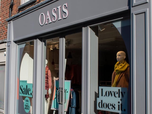 Oasis will permanently close all of its stores and online shopping (Photo: Shutterstock)