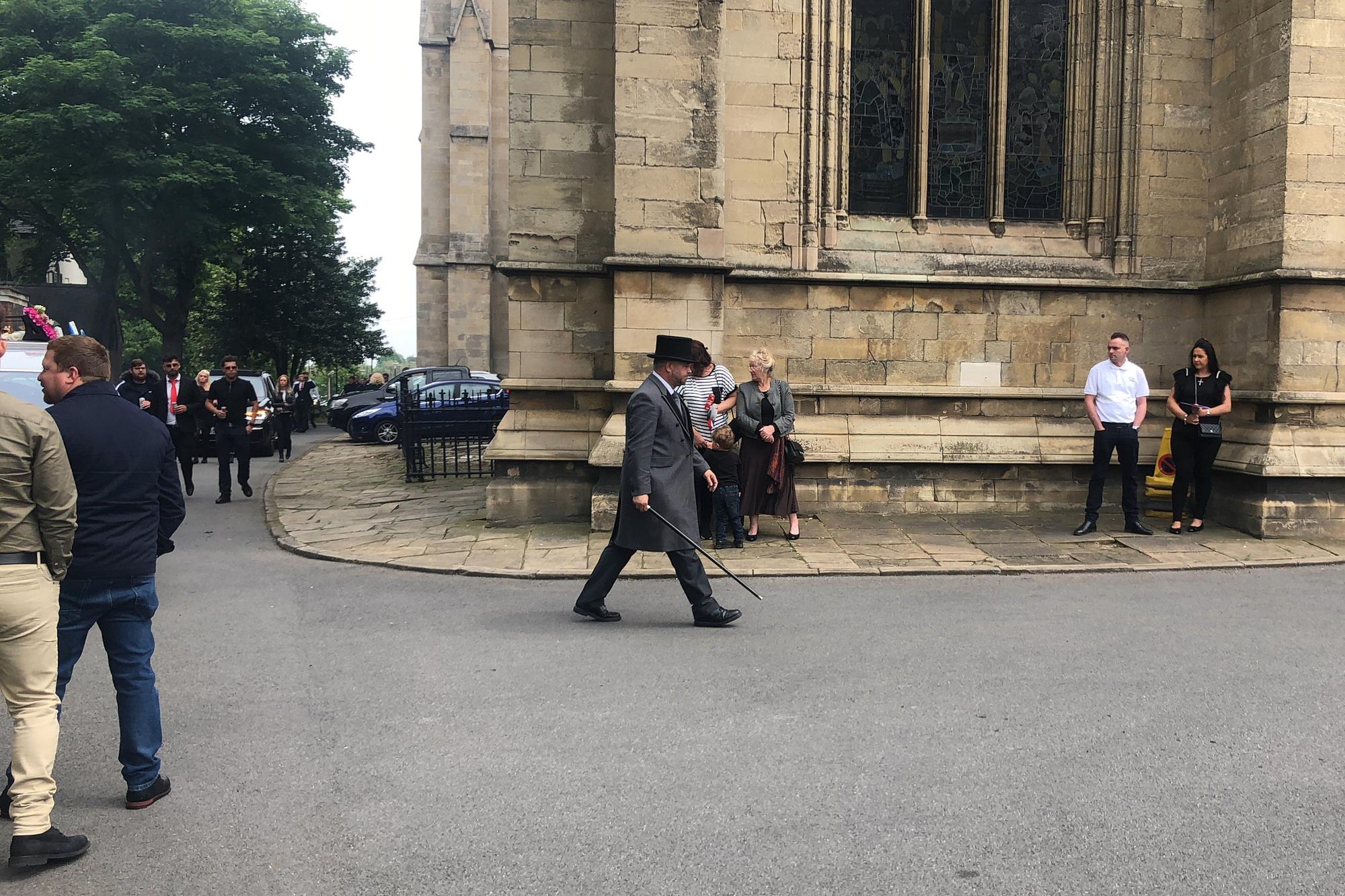 The cortege arrives at the minster