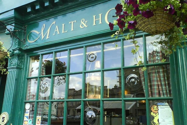 People in Leith in search of some takeaway drinks can check out Malt & Hops. Located on the Shore side, their Takeaway Growlers service runs from 2pm to 7pm daily, offering a range of drinks from the menu.