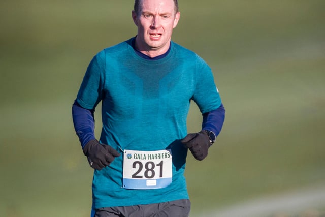 Graeme Murdoch was third in the senior race in a time of 53:36