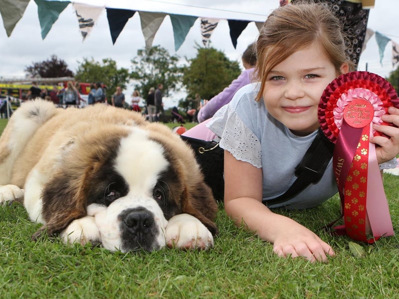 Delighted Deanna Harrison with Riggs, her St Bernard puppy who won best in show. What a cool champion!