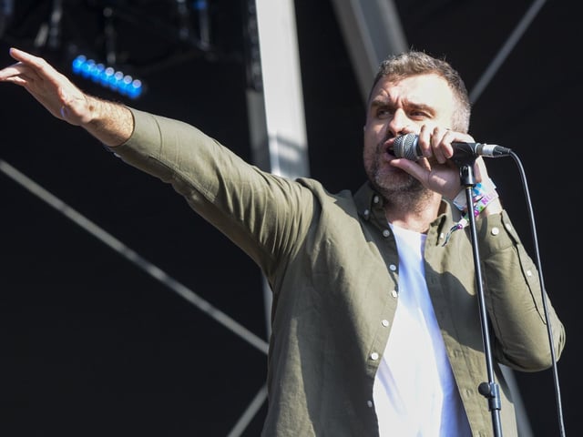 Frontman Jon McClure, nicknamed The Reverend, was born in Grenoside and went to Notre Dame High School, alongside fellow bandmate Ed Cosens. He then went on to study history at University of Sheffield. The band all come from Sheffield and Jon’s wife Laura is also in the group.