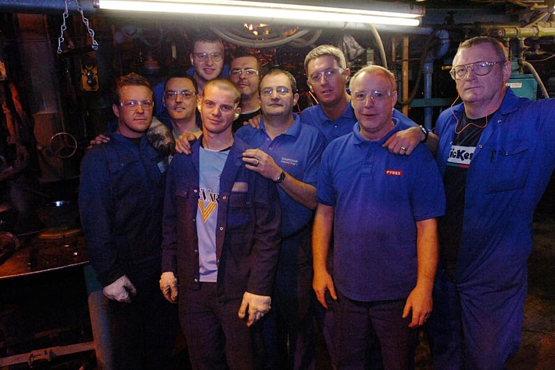 Workers from the Arc Pyrex works team pictured in 2007. Is there someone you know in this photo?