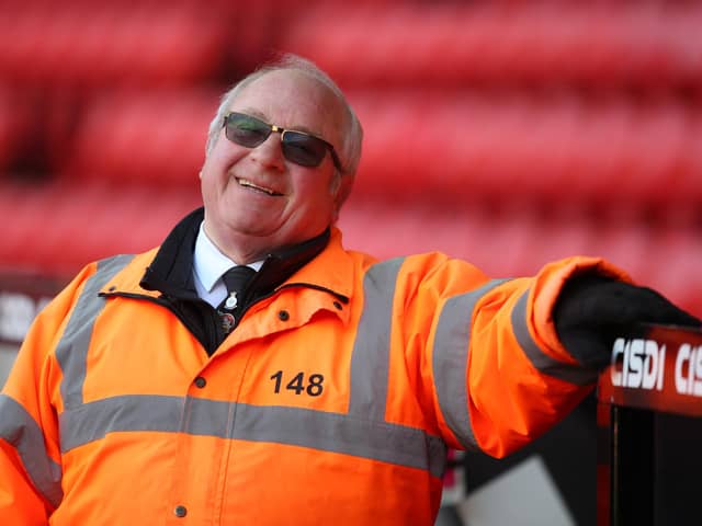 Defender Chris Basham has led the tributes after the sad passing of much-loved and respected Sheffield United steward and veteran, Ron Ashworth: Simon Bellis / Sportimage