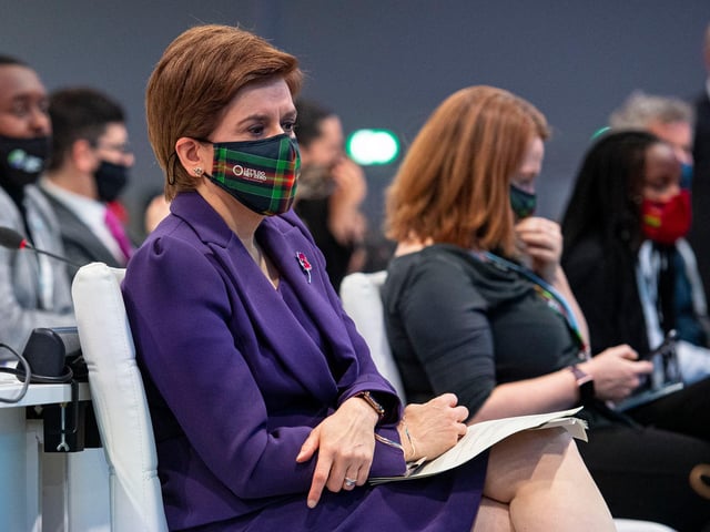 Scottish football crowds are not set to be impacted or restricted by the latest Covid-19 guidelines. On Tuesday First Minister Nicola Sturgeon laid out measures regarding the rise of the omicron variant to the Scottish parliament but football wasn’t mentioned, while deputy first minister said the fame wasn’t in jeopardy from it. (Various)