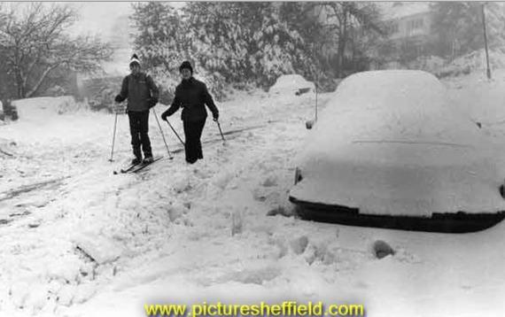 Skiing in Fulwood during snow the snow in January, 1979. PIcture: Sheffield Newspapers / Picture Sheffield
