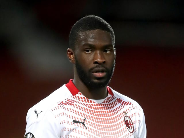 I played with him, a great defender. Fast strong and comfortable on the ball, everyting you want from a centre-back.