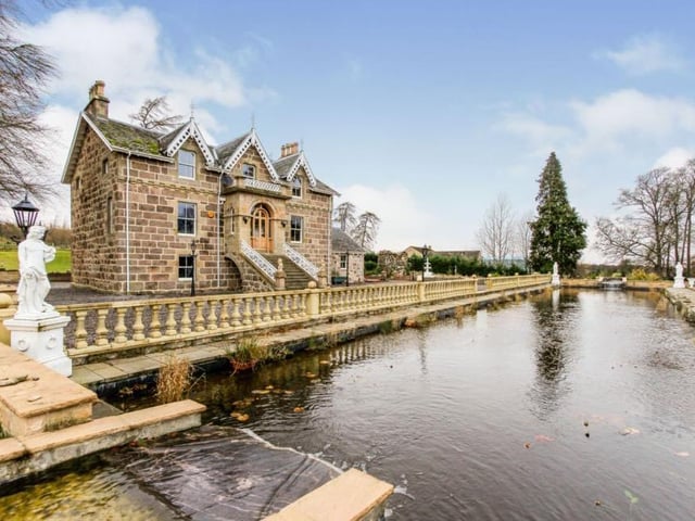 This six bedroom property was build in 1856 and is on sale in Inverness for offers over £1,200,000. Along with the property itself, you get 36 aces of land which includes 15 paddocks.