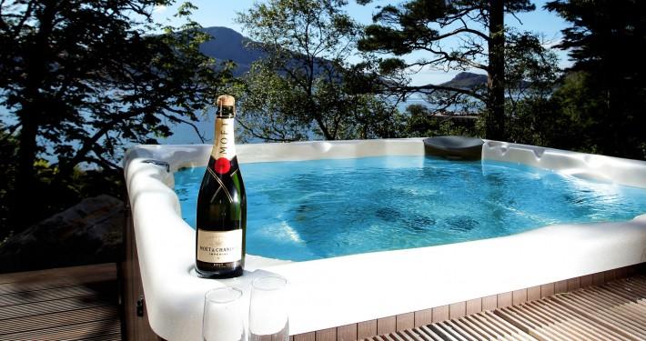 The Knoydart House is a luxury cottage makes good use of it natural light, loch views and natural resources. Enjoy the amazing scenery with a dip in the hot tub.