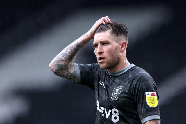 EFL pundit Sam Parkin believes Sheffield Wednesday miss the services of injured duo Josh Windass and Lee Gregory. Darren Moore’s side have drawn eight of their 17 games this season as they continue to hover outside of the play-off places. "I think Josh Windass and Lee Gregory, when they both come back fit, they hold the destiny for Darren Moore's side,” said Parkin. Gregory is the Owls top scorer with six while Windass is yet to feature this season. (Photo by Alex Pantling/Getty Images)