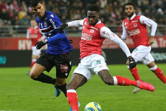 Brighton and Hove Albion are interested in Stade de Reims’ £13m-rated forward Boulaye Dia, though face strong competition from Marseille. (Le10Sport)