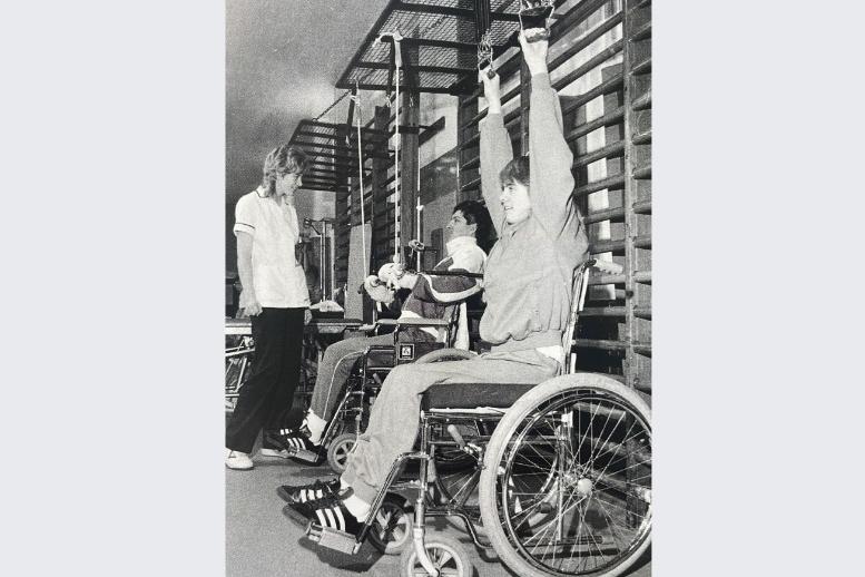 Spinal Injuries Lodge Moor Hospital 1986