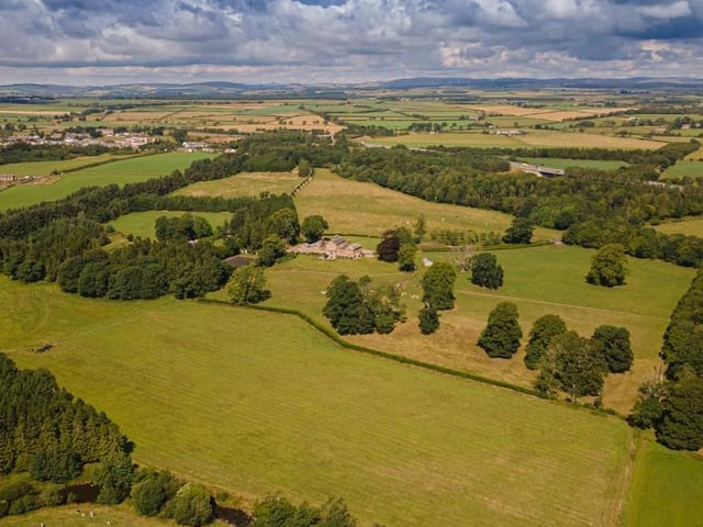 Mossknowe House enjoys a stunning countryside location.