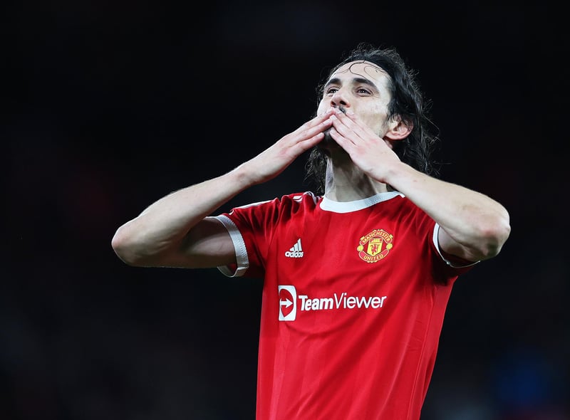 Manchester United fans are hoping Edinson Cavani will sign a new contract with the club but Barcelona have been rumoured to be interested in the striker. (Photo by Clive Brunskill/Getty Images)