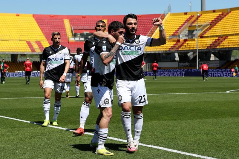 Leeds United are laying the groundwork for another mega-money pursuit of Udinese playmaker Rodrigo De Paul this summer. (Football Insider)

 (Photo by Francesco Pecoraro/Getty Images)
