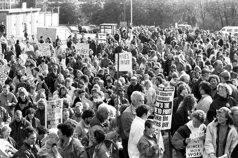 Thousands marched against the pit closure programme in Mansfield - can you spot any familiar faces?