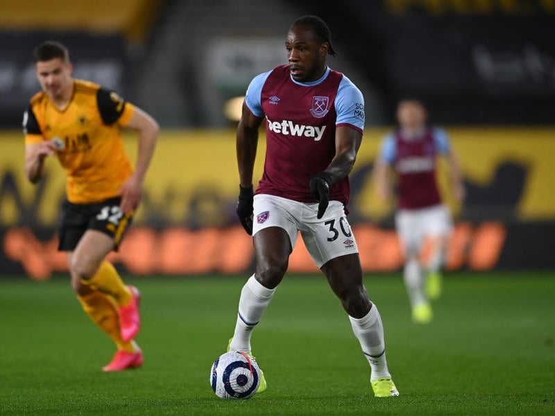Goal Involvements: 12 Touches: 701 Touches per-goal-involvement: 58.4 (Photo by Laurence Griffiths/Getty Images)