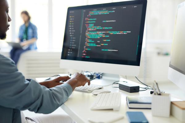 Average salary: 46,465 GBP