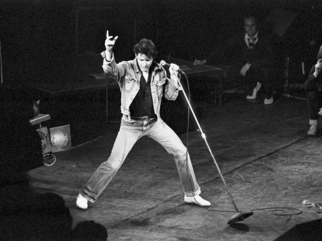 Welsh-born singer Shakin' Stevens on stage at the Playhouse theatre in Edinburgh, November 1981.